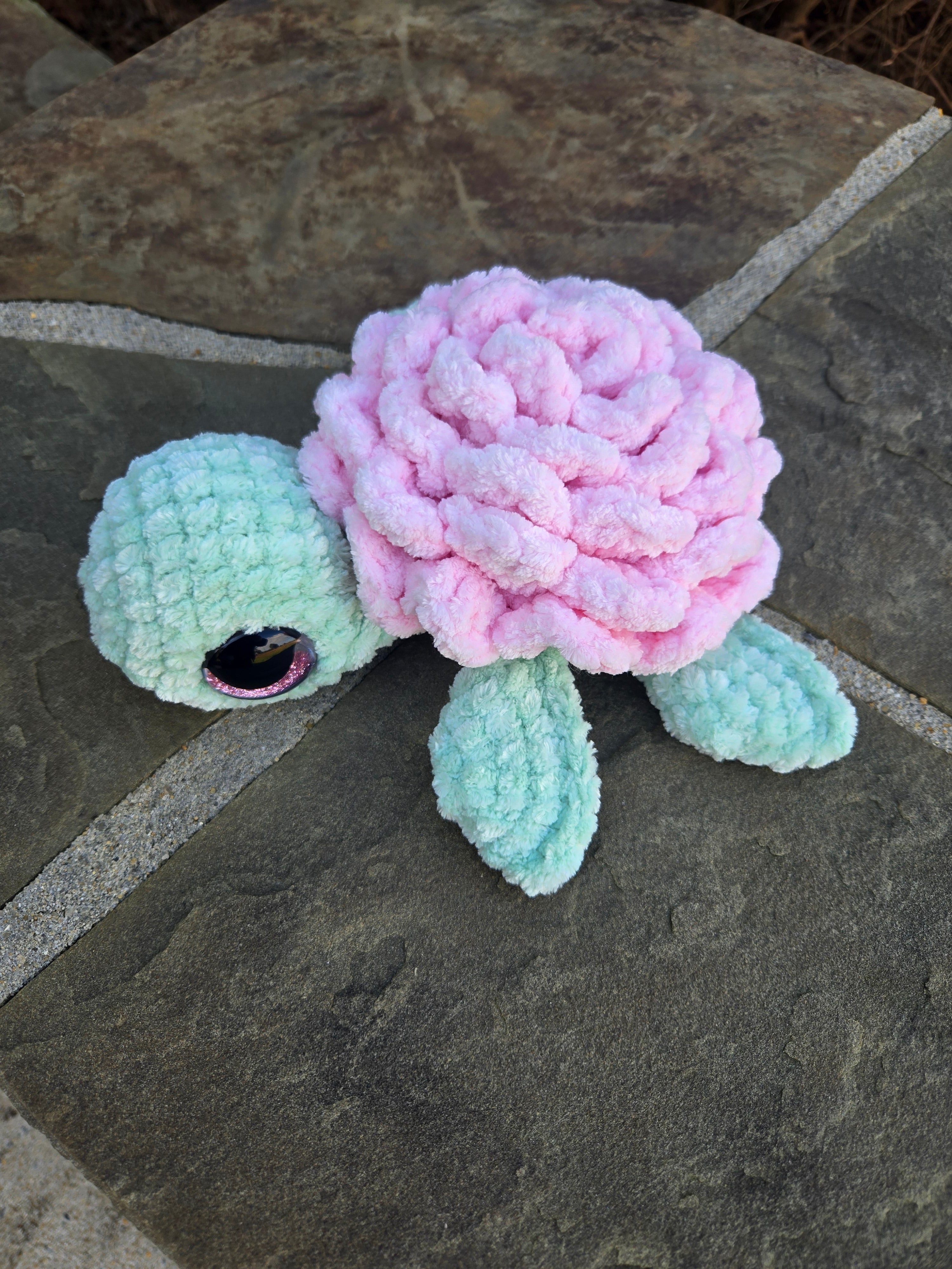 Crochet Sea Turtle Plush with Rose Shell – Amigurumi Ocean Animal Toy