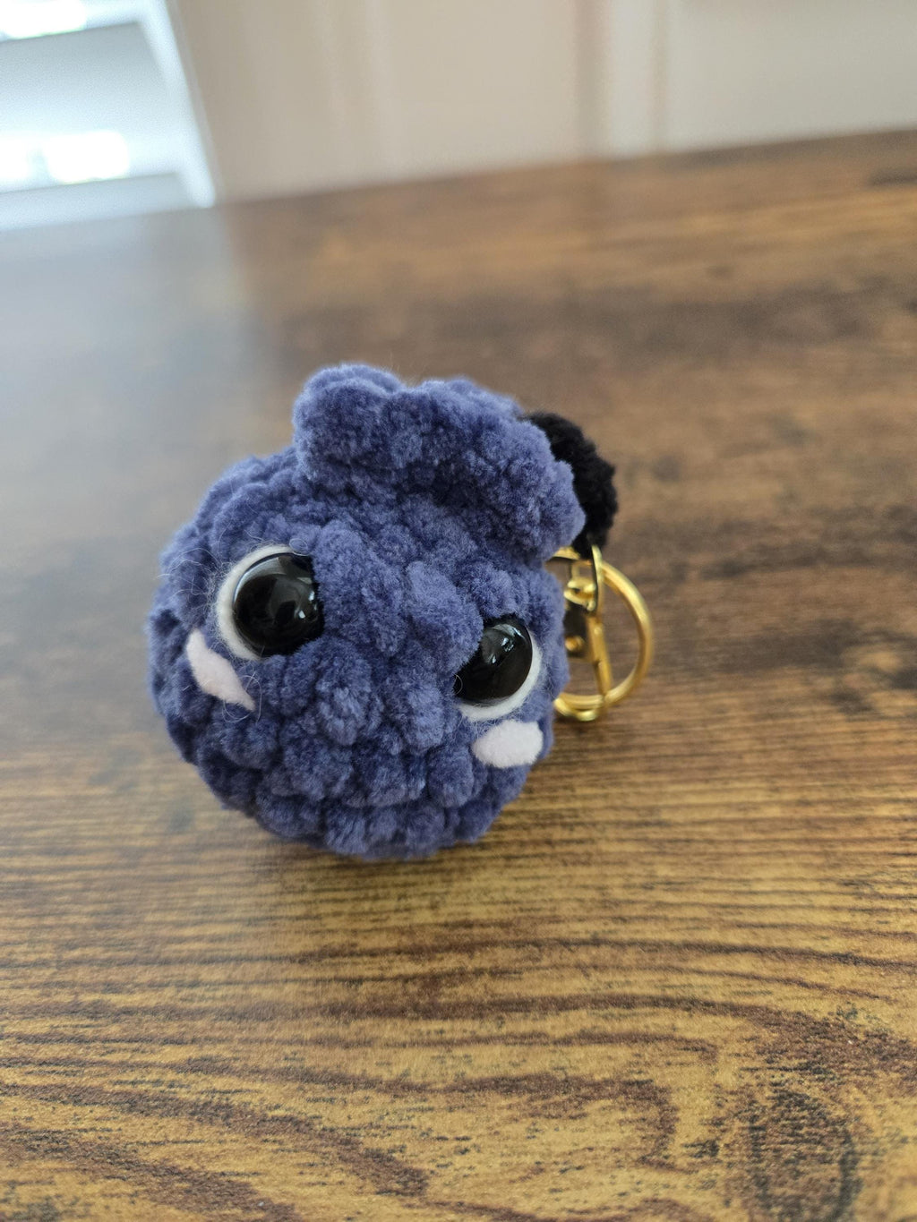 Crochet Blueberry Keychain – Handmade Plush Yarn Fruit Charm Bag Accessory