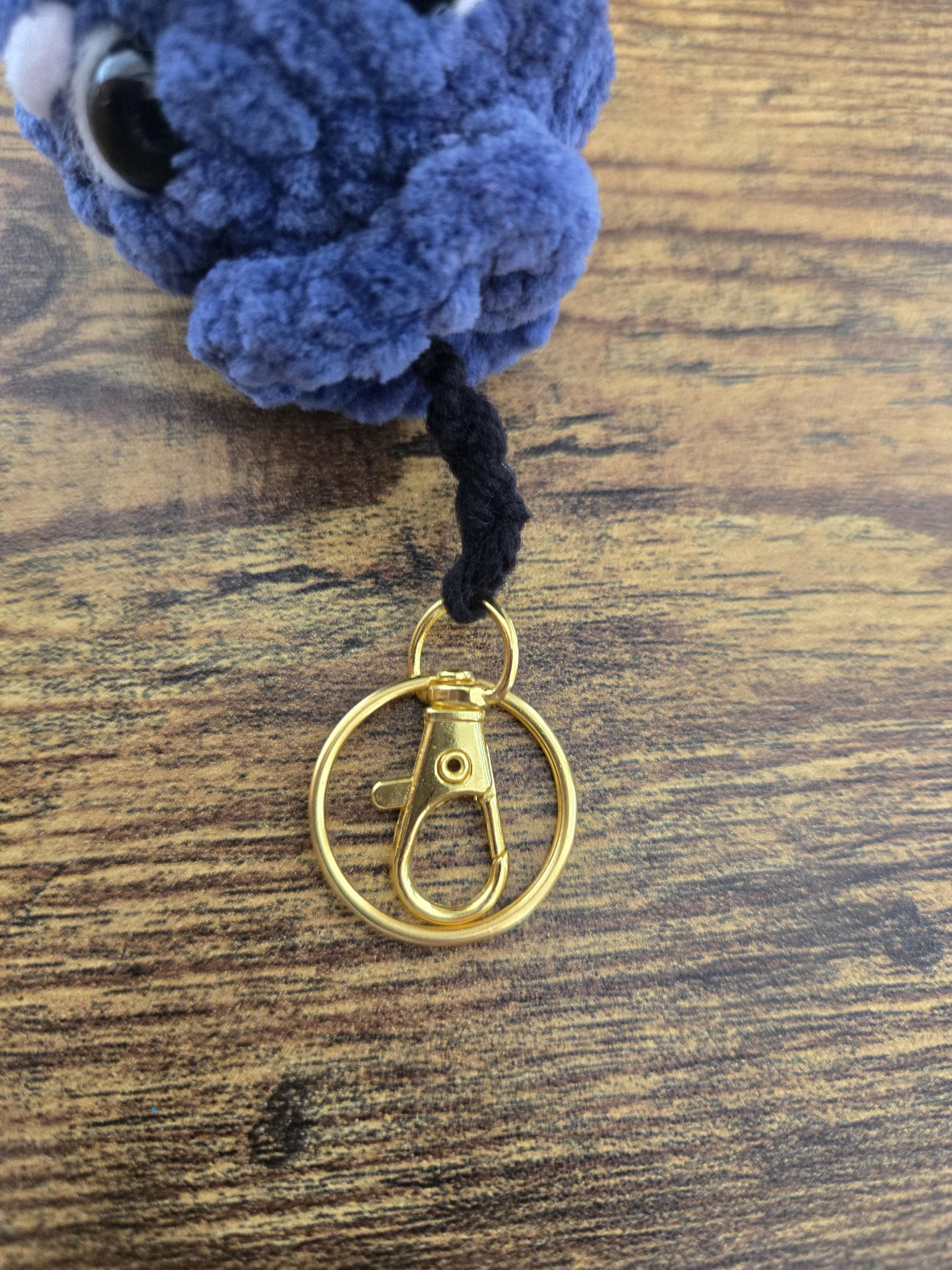 Crochet Blueberry Keychain – Handmade Plush Yarn Fruit Charm Bag Accessory