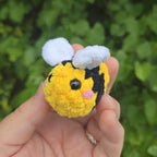 Crocheted Bee Keychain Plush Amigurumi Accessory – Handmade Bumblebee Charm.
