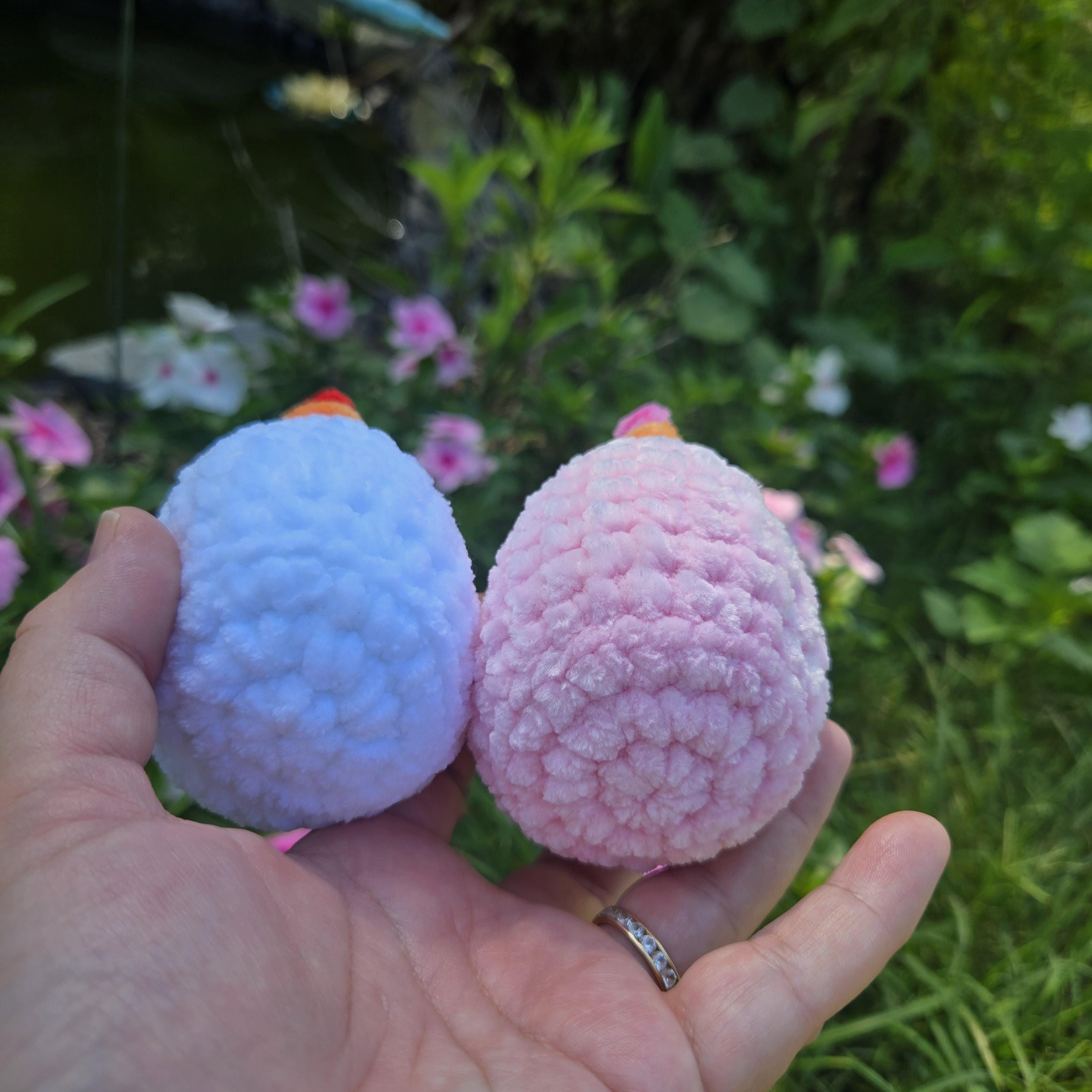 Mini Crochet Chicken Plush Toy: Handmade Amigurumi Farm Bird Keychain (3-4 Inches).