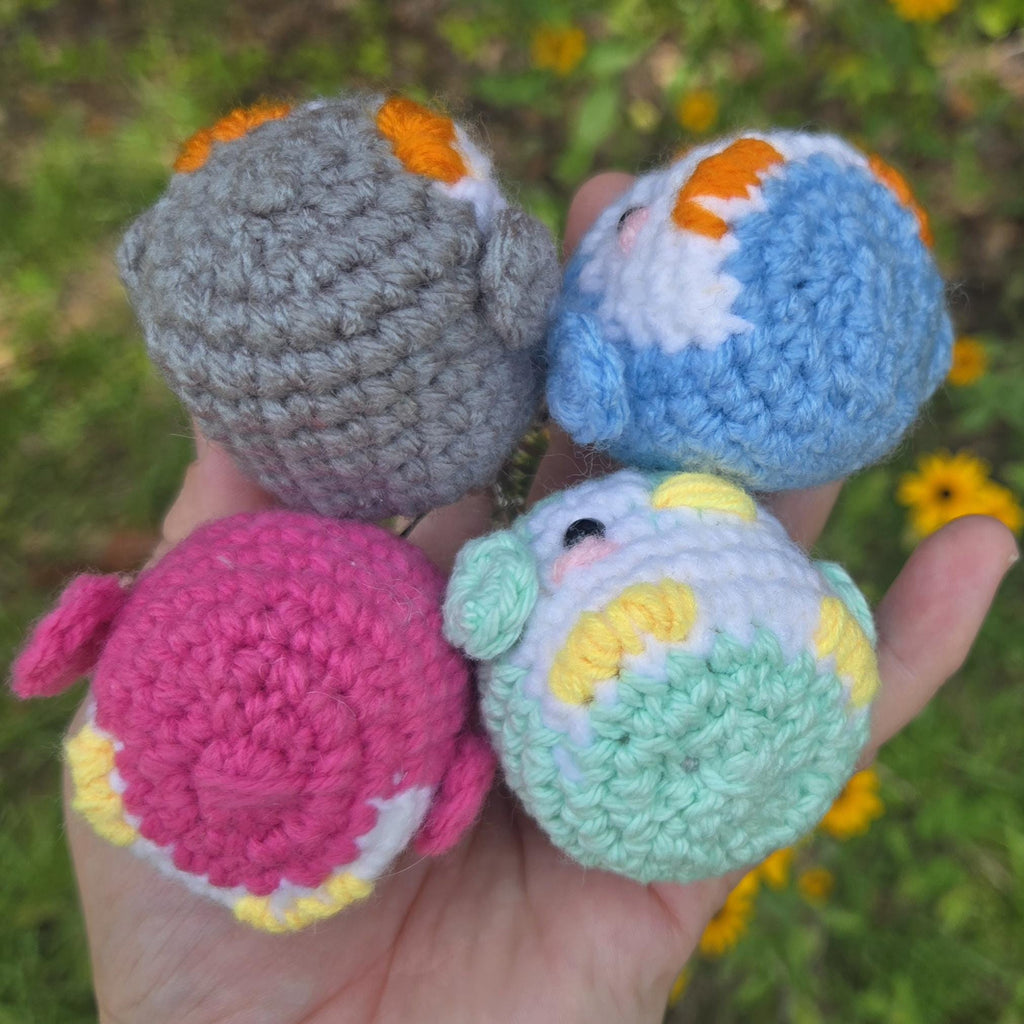 Crochet Penguin Keychain Amigurumi Animal Bag Charm – Acrylic Yarn Winter Accessory