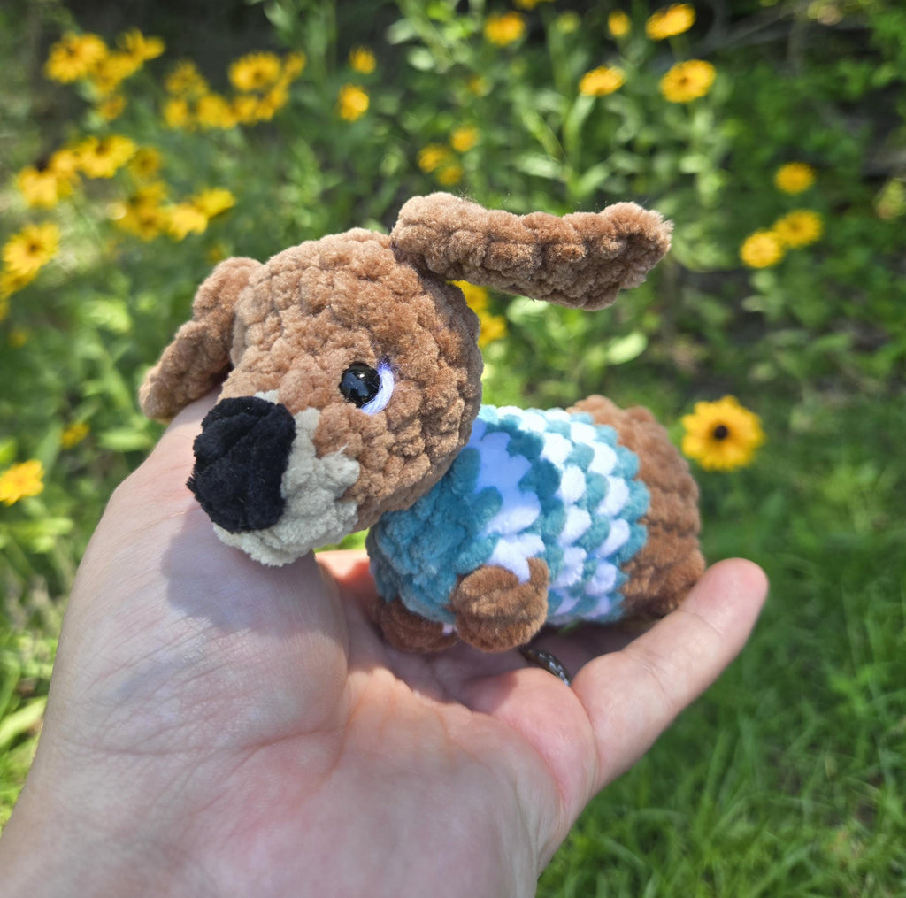 Mini Crochet Dachshund Plush: Chenille Wiener Dog Stuffed Animal with Sweater