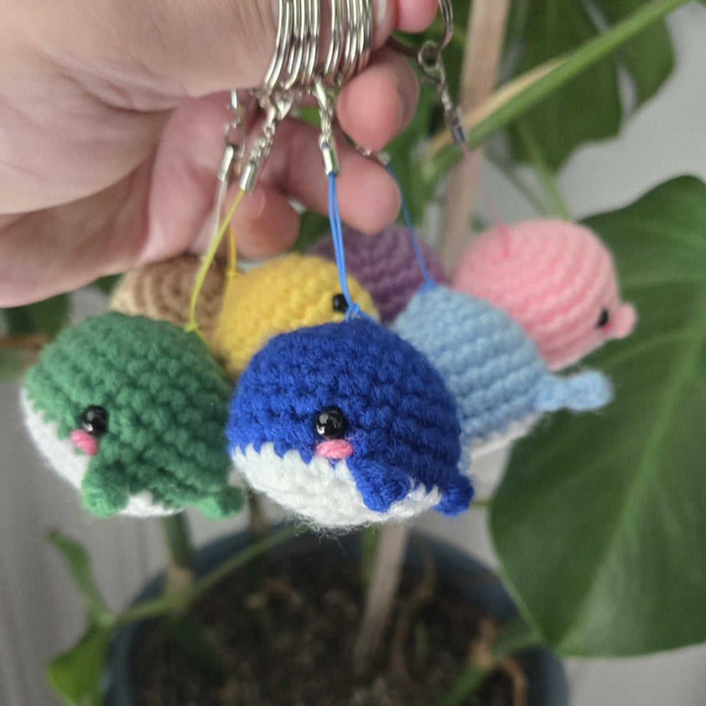 Mini Crochet Whale Plush Keychain – Handmade Ocean Animal Toy.