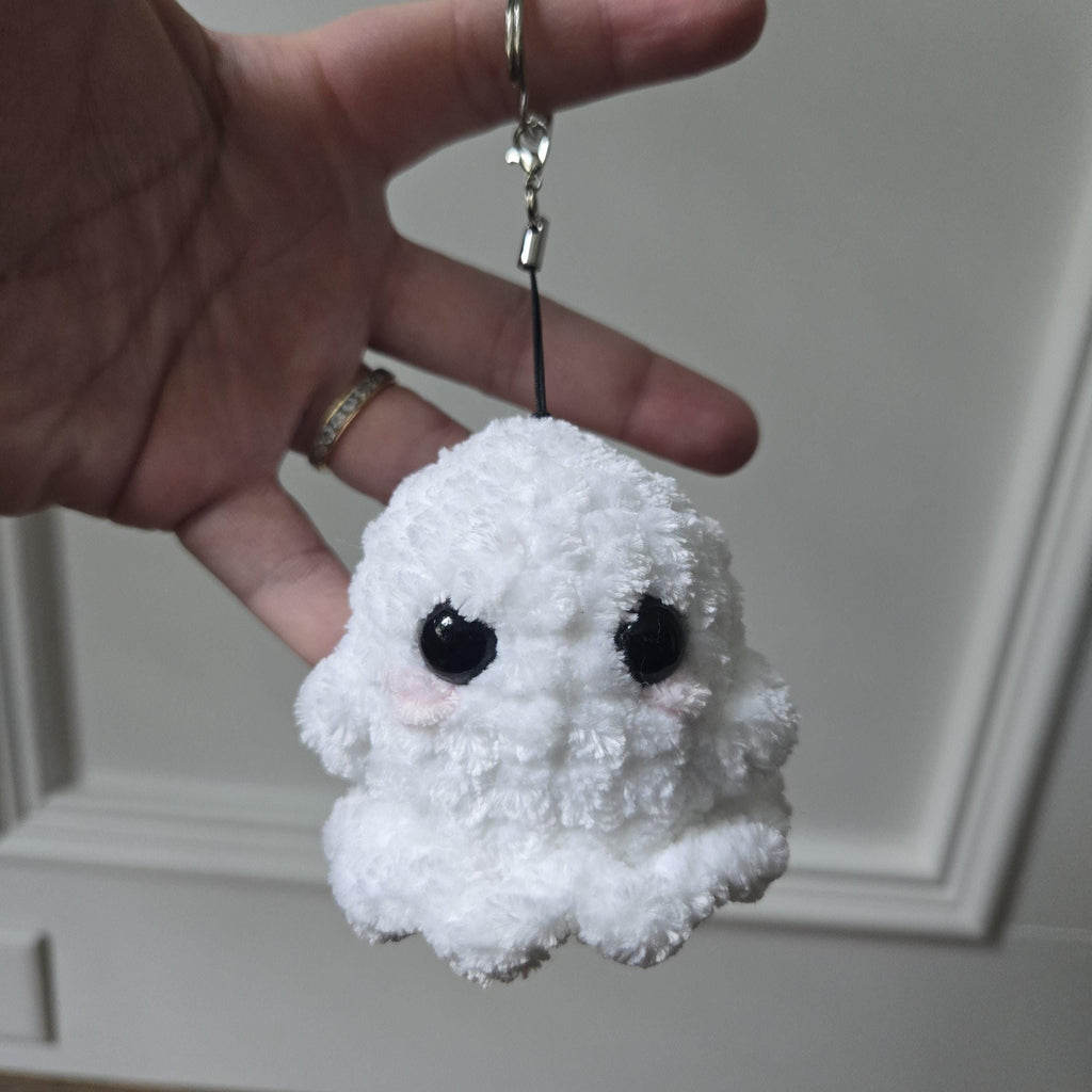 Crochet Ghost Keychain, Kawaii Halloween Amigurumi Bag Charm, Witch Hat Clasp.