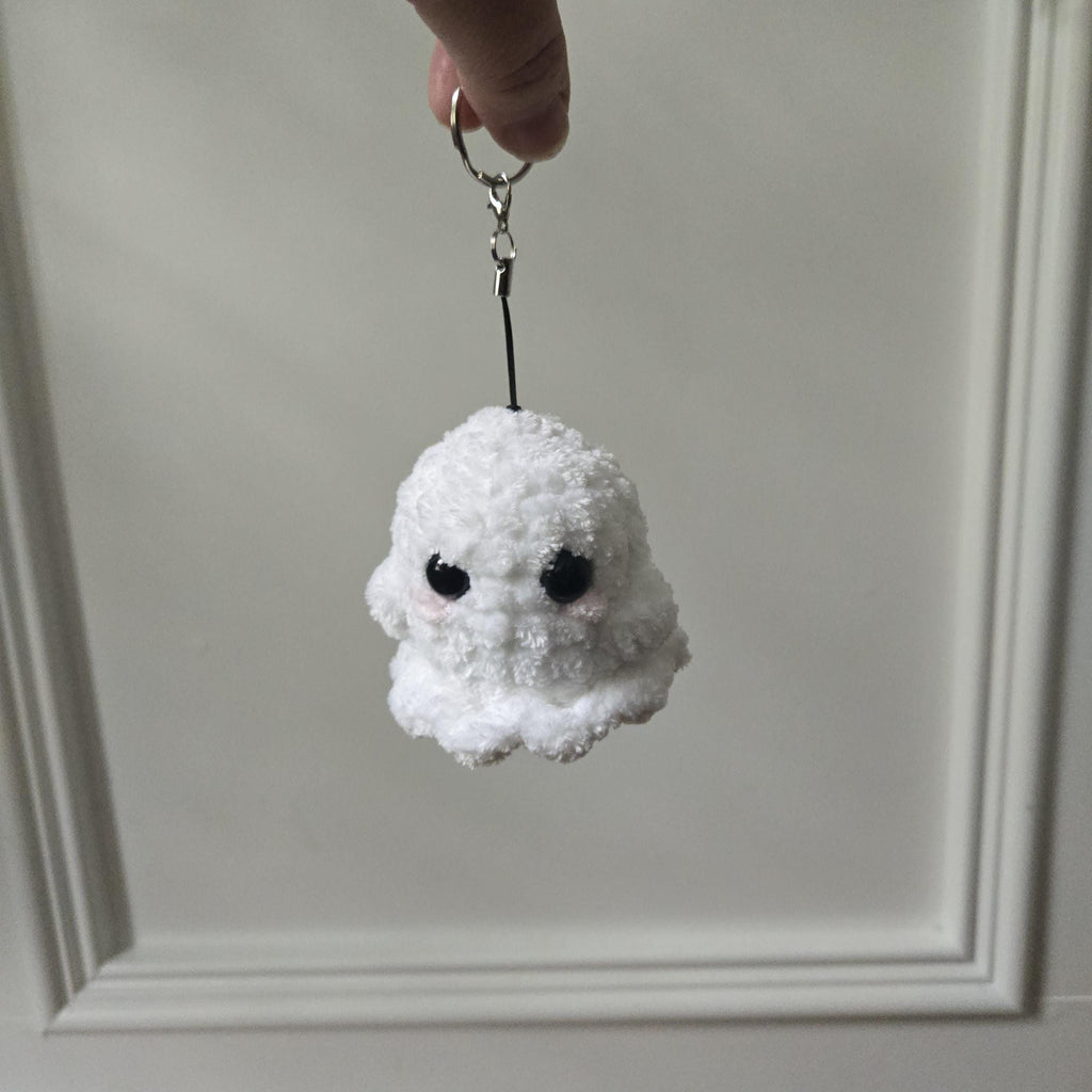Crochet Ghost Keychain, Kawaii Halloween Amigurumi Bag Charm, Witch Hat Clasp.