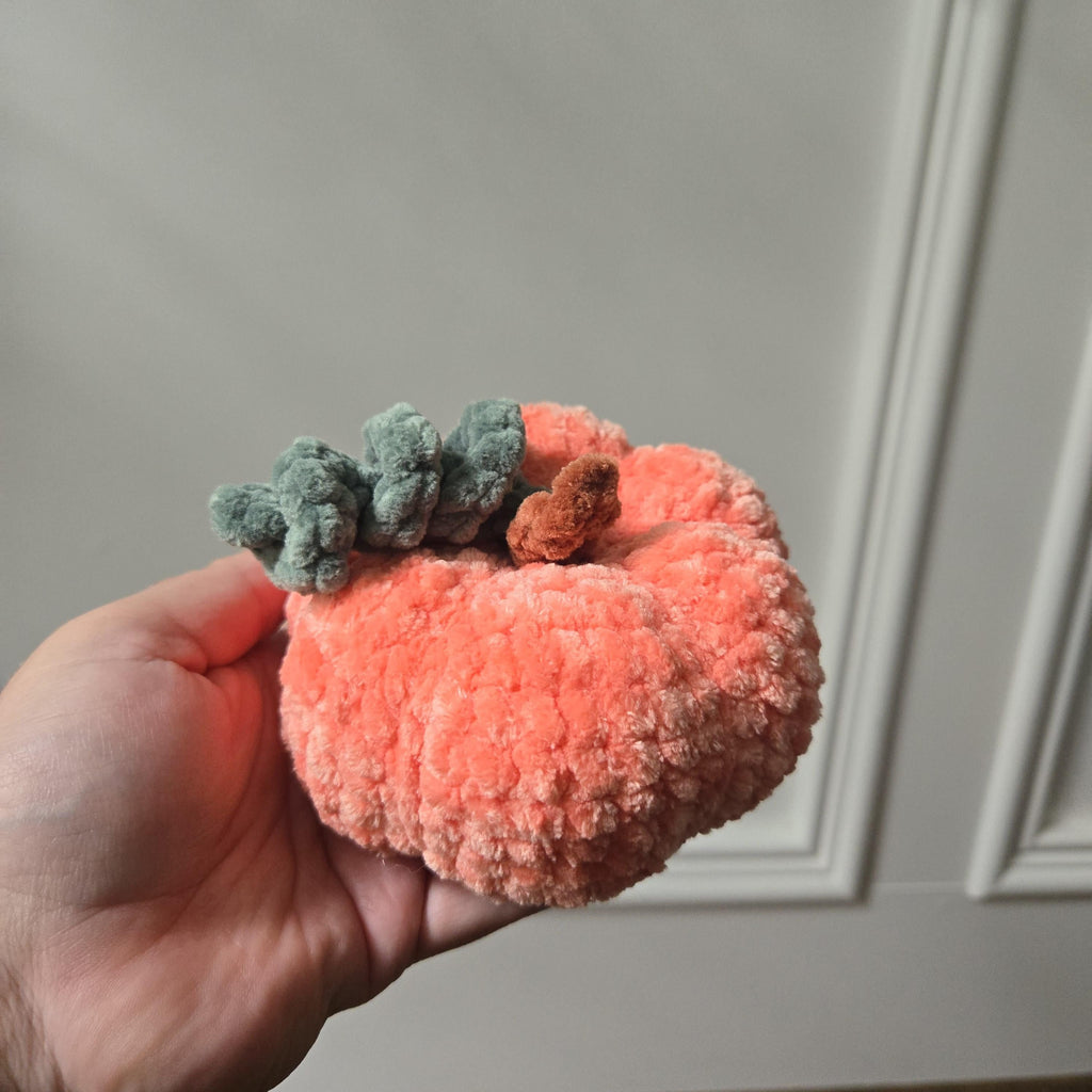 Handmade Crochet Pumpkin Plush: Amigurumi Fall Decor Toy.
