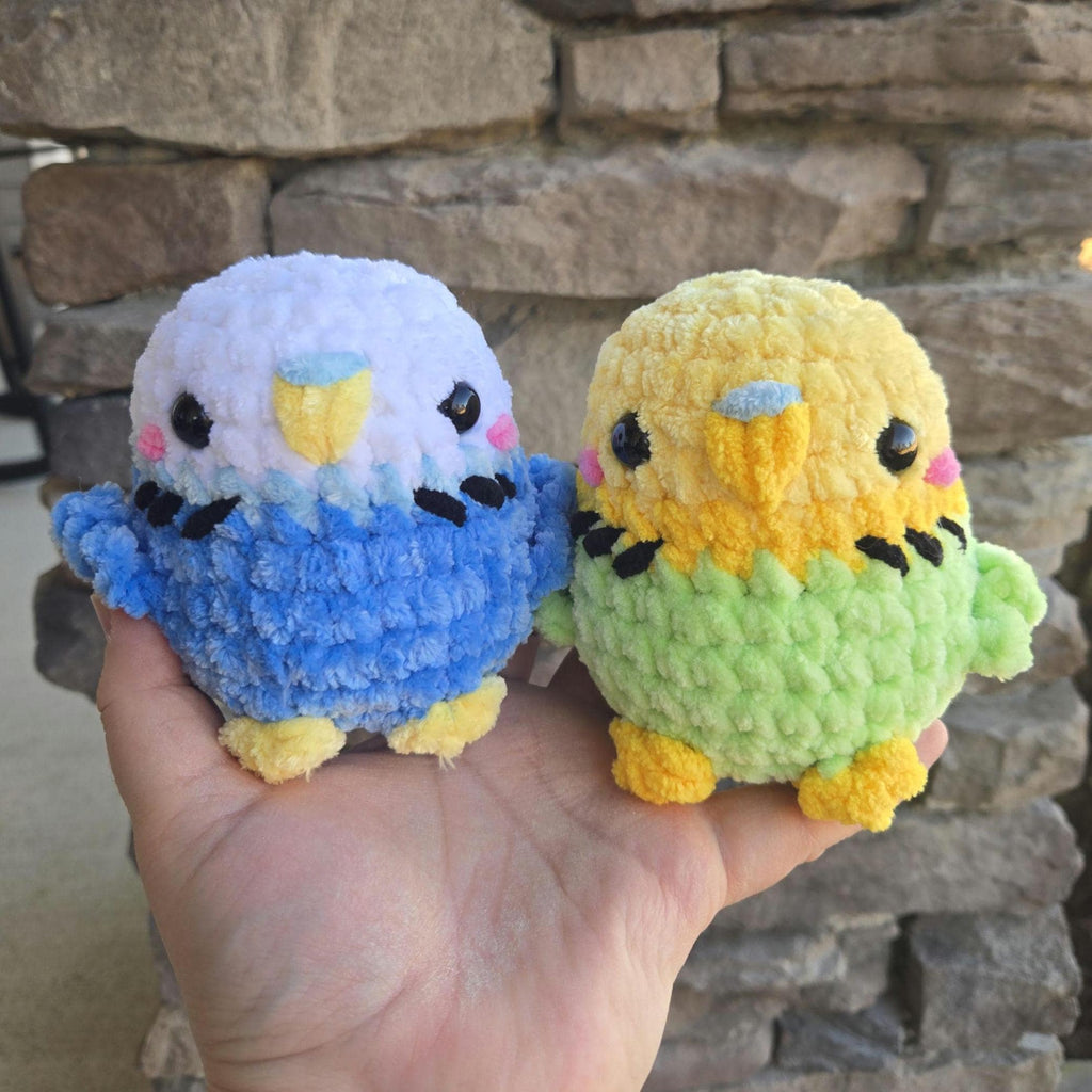 Crochet Budgie Plush Amigurumi Bird – Chenille Parakeet Stuffed Animal.