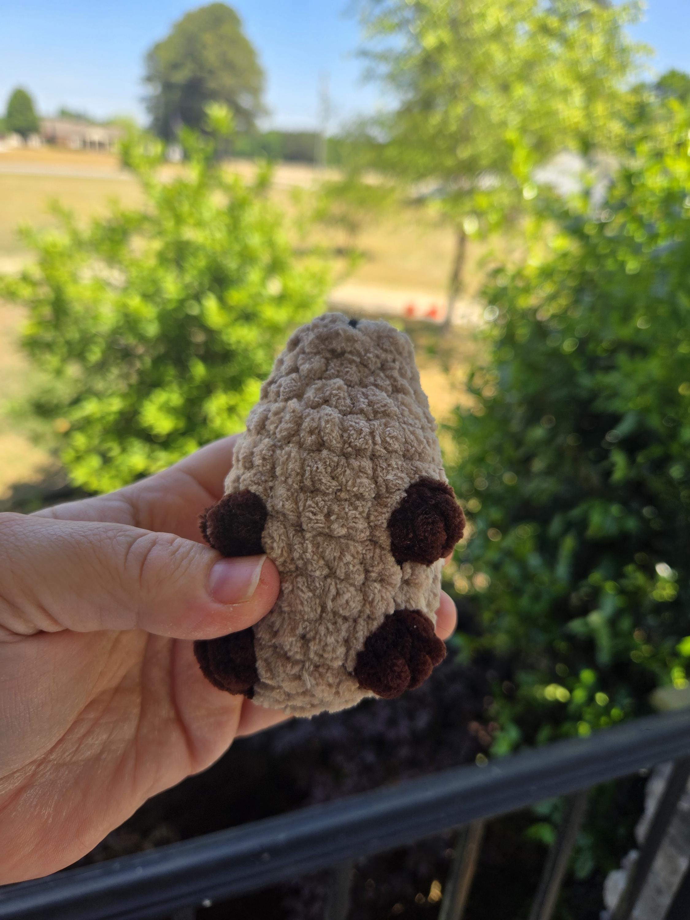 Mini Capybara Keychain - Handmade Kawaii Bag Charm.